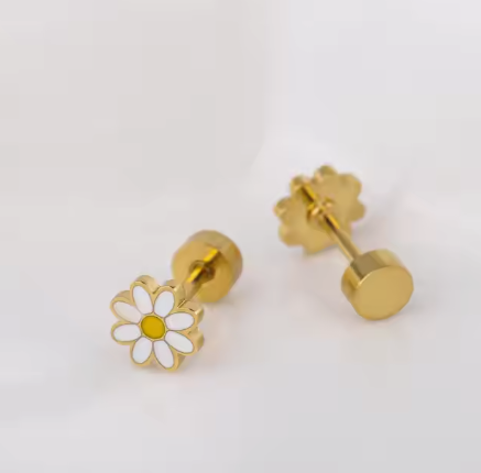 Daisy Studs